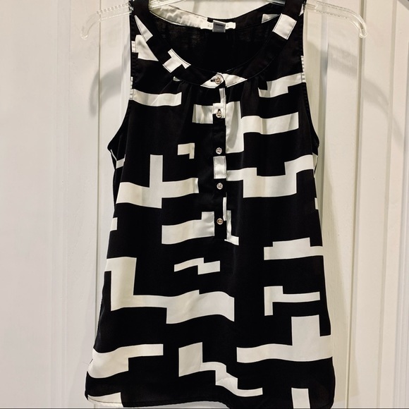 Kenneth Cole Reaction Black & White Sleeveless Top S - Picture 1 of 11